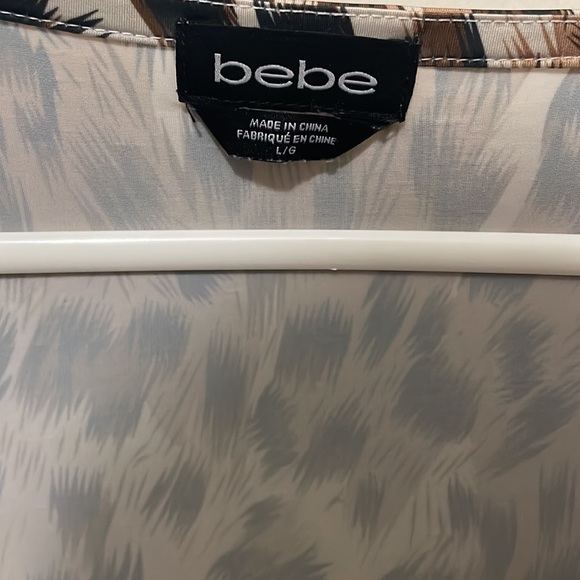 Bebé Cheetah Blouse Size L - Picture 3 of 4